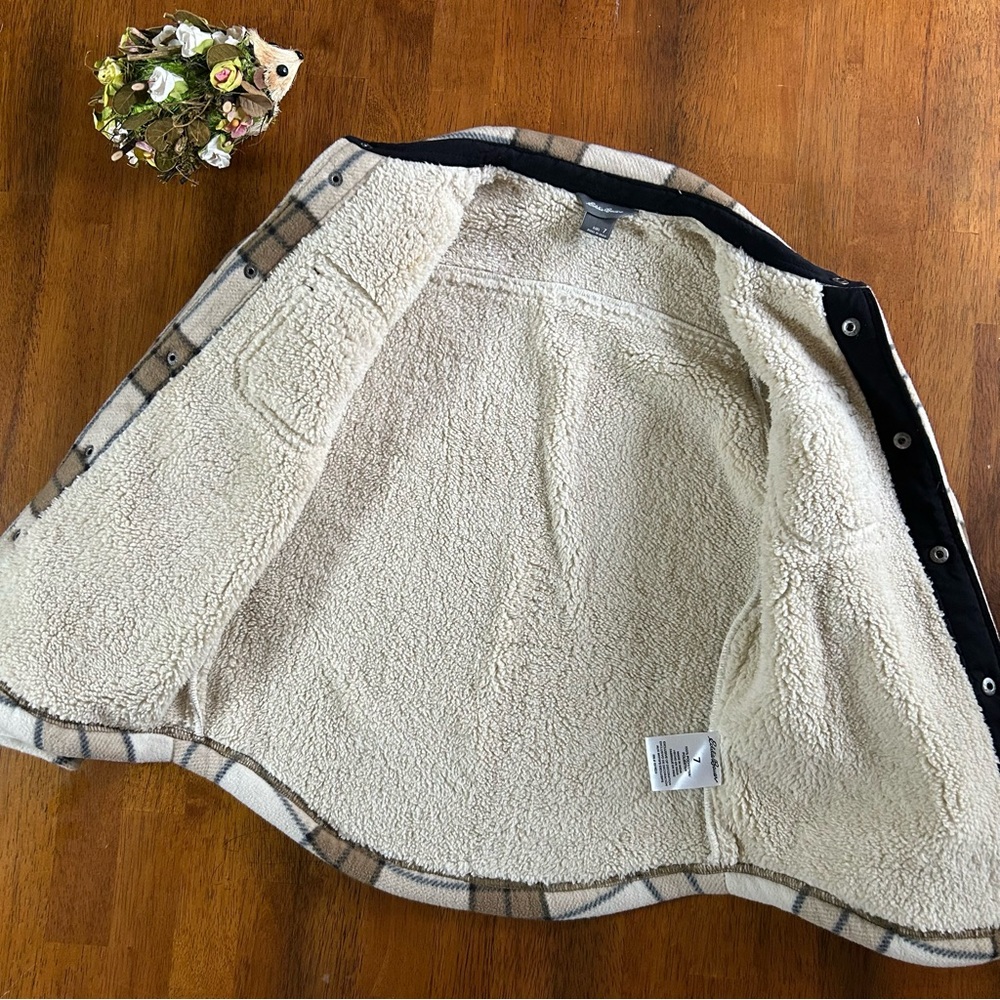 Eddie Bauer Kids Sherpa-Lined Plaid Shacket | Boys Size 7 | Toasty Lumberjack - Picture 4 of 7